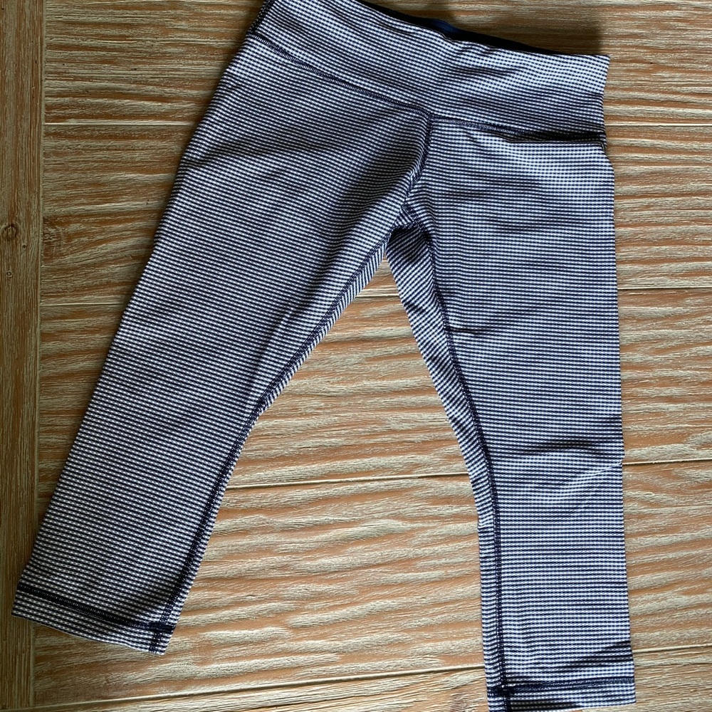 Lululemon cropped leggings